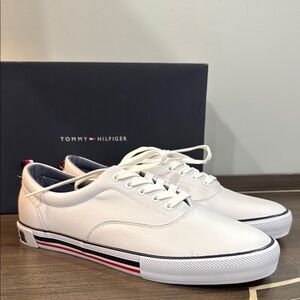 Tommy Hilfiger Men's White Sneakers Paines Size 12